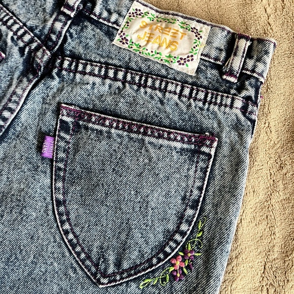 🦄 Vintage Acid Wash Jeans - Picture 7 of 15